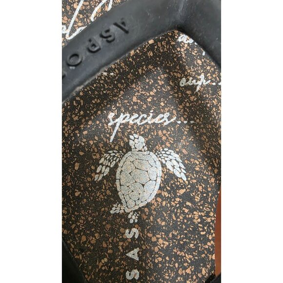 Asportuguesas Women's Cork Thong Flip-Flops Turtle Print & Black Straps Size 35/ - Picture 7 of 7